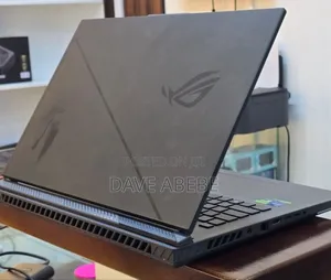 New Laptop Asus ROG Strix G17 32GB Intel Core i9 SSD 1T