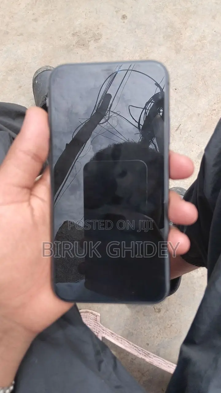 Apple iPhone 11 64 GB Black