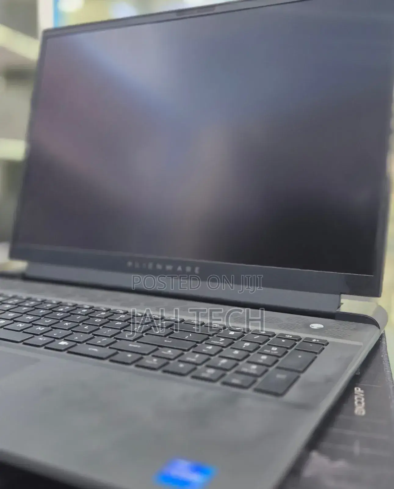 New Laptop Alienware M17x R2 16GB Intel Core i7 SSD 1T