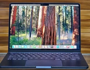 New Laptop Apple MacBook 16GB Apple M4 SSD 256GB