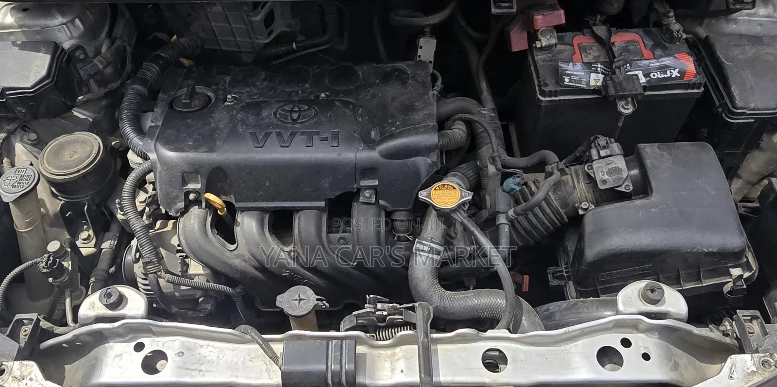 Toyota Yaris LE Hatchback 5dr 2012 Silver