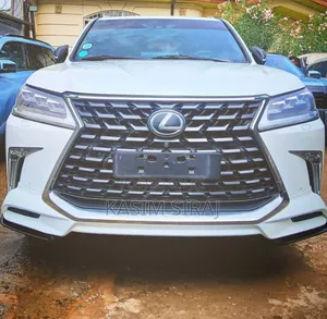 Lexus LX 570 AWD 2021 White
