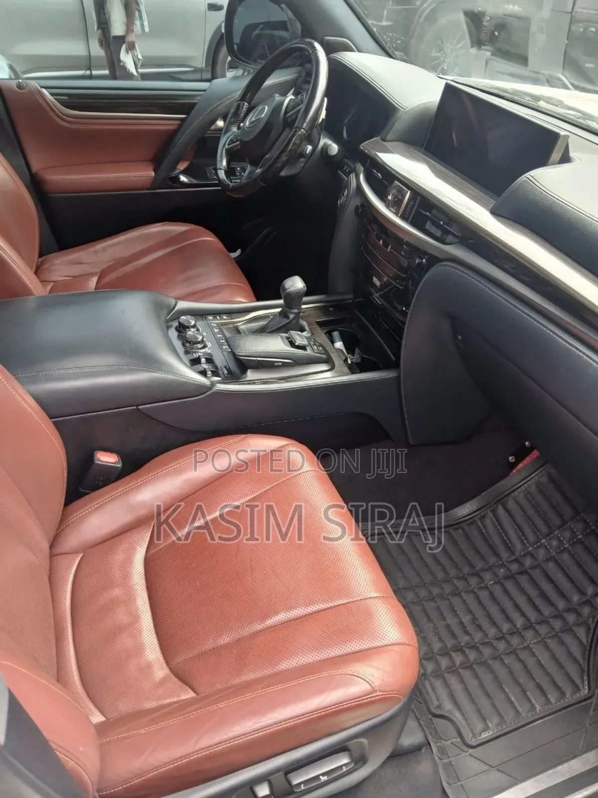 Lexus LX 570 AWD 2021 White