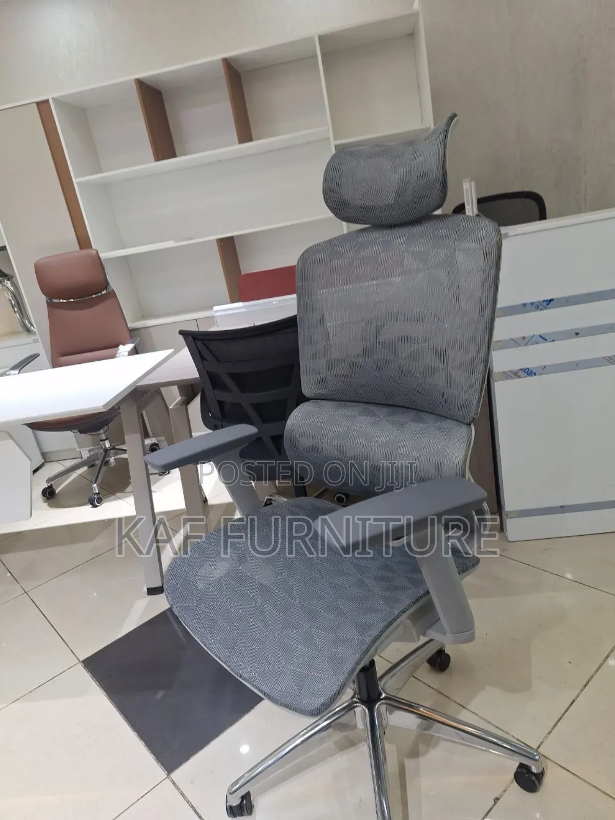 Gray Ergonomic Chaiir