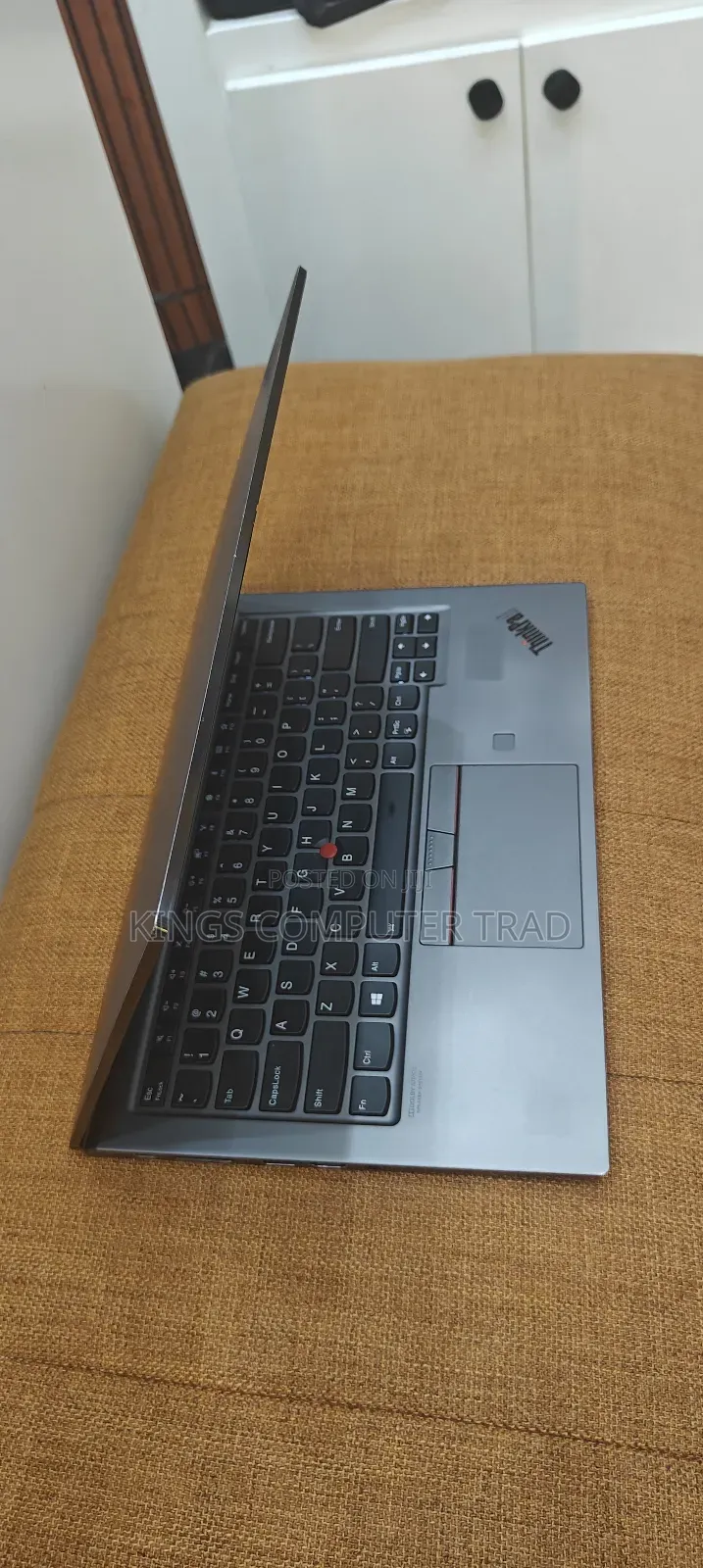 New Laptop Lenovo ThinkPad Yoga 16GB Intel Core i7 SSD 512GB