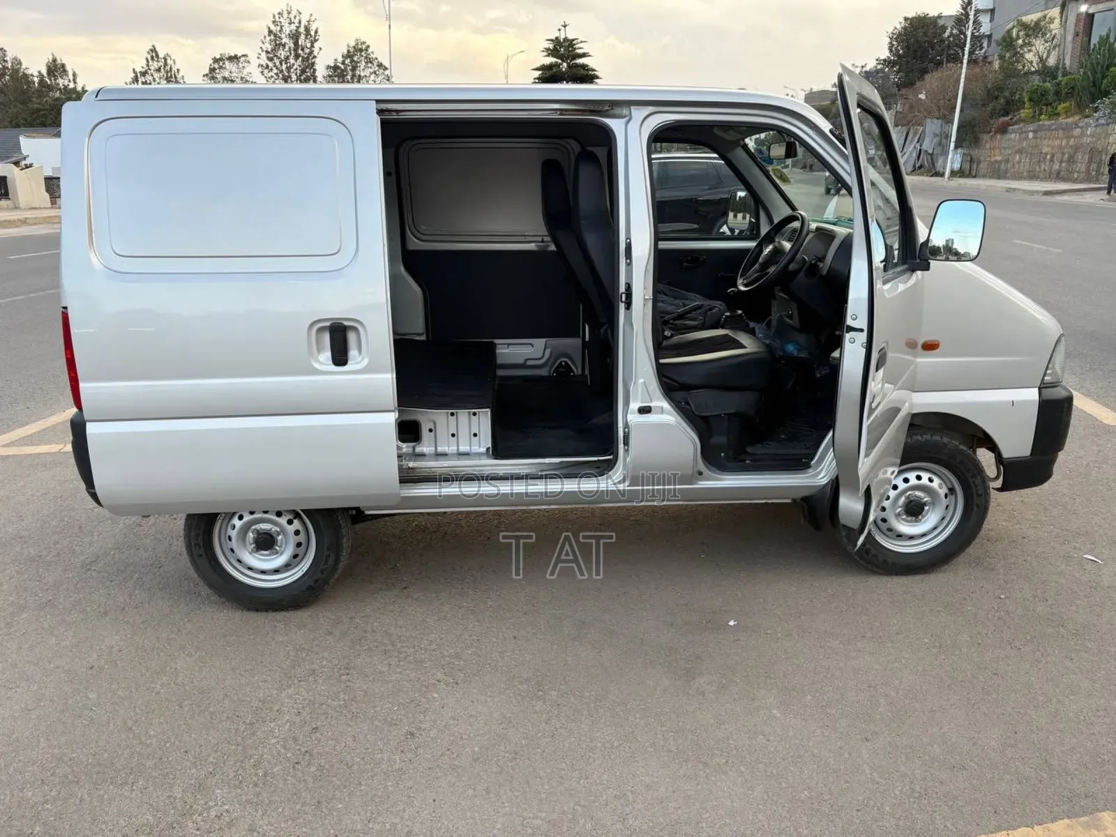 New Suzuki Eeco 1.2 CNG FWD 2024 Silver