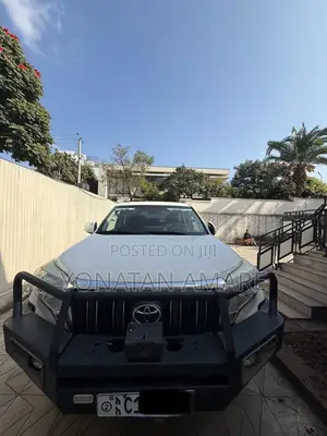 Toyota Land Cruiser Prado 2014 White