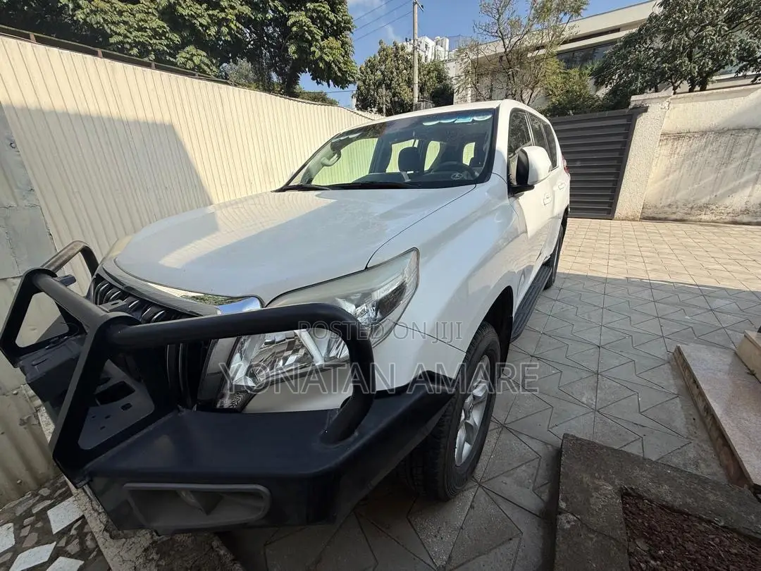 Toyota Land Cruiser Prado 2014 White