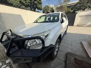 Toyota Land Cruiser Prado 2014 White