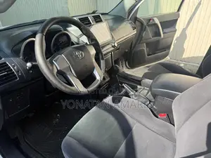 Toyota Land Cruiser Prado 2014 White