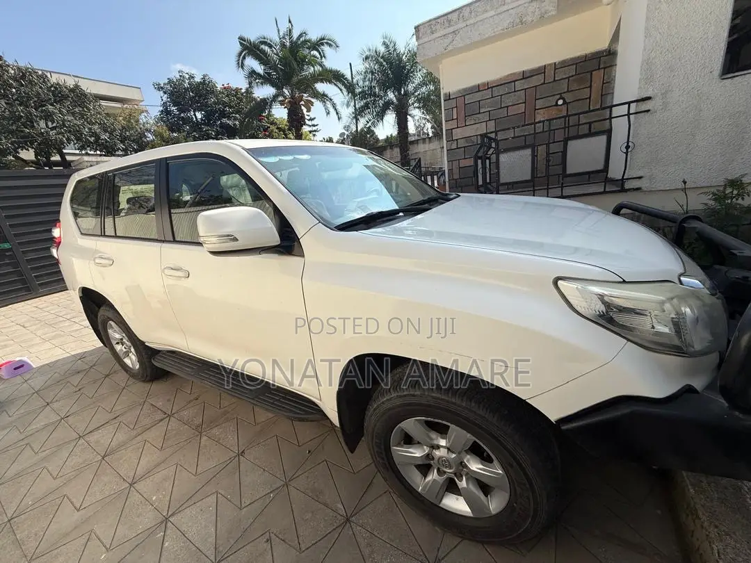 Toyota Land Cruiser Prado 2014 White