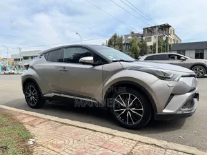 Toyota C-HR 2017 Silver