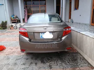 Toyota Yaris 2016 Brown