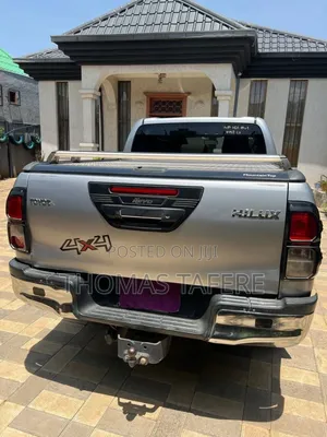 Toyota Hilux 2018 Silver