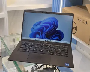 New Laptop Dell Latitude 7420 32GB Intel Core i7 SSD 512GB