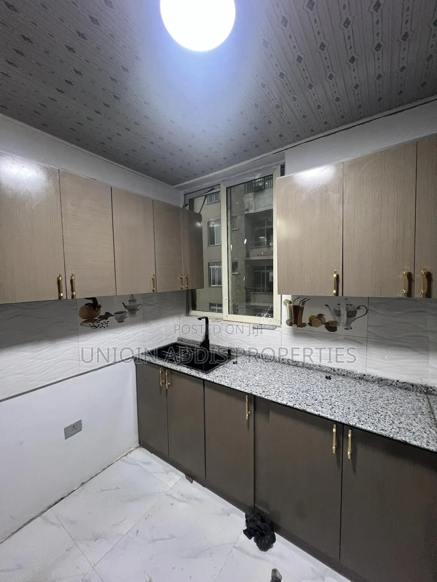 Furnished 3bdrm Condo in Bole Beshale, Yeka for sale