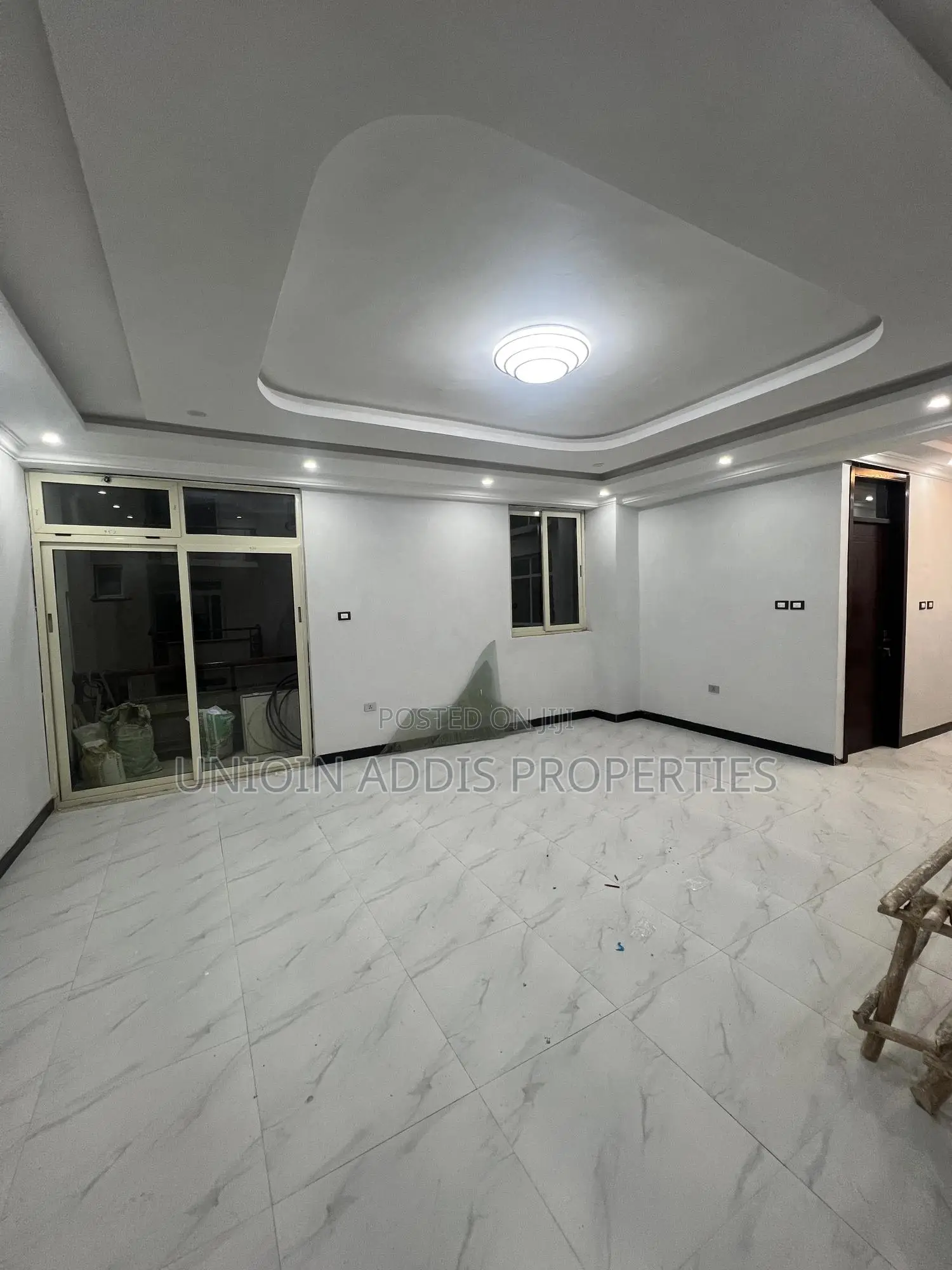 Furnished 3bdrm Condo in Bole Beshale, Yeka for sale