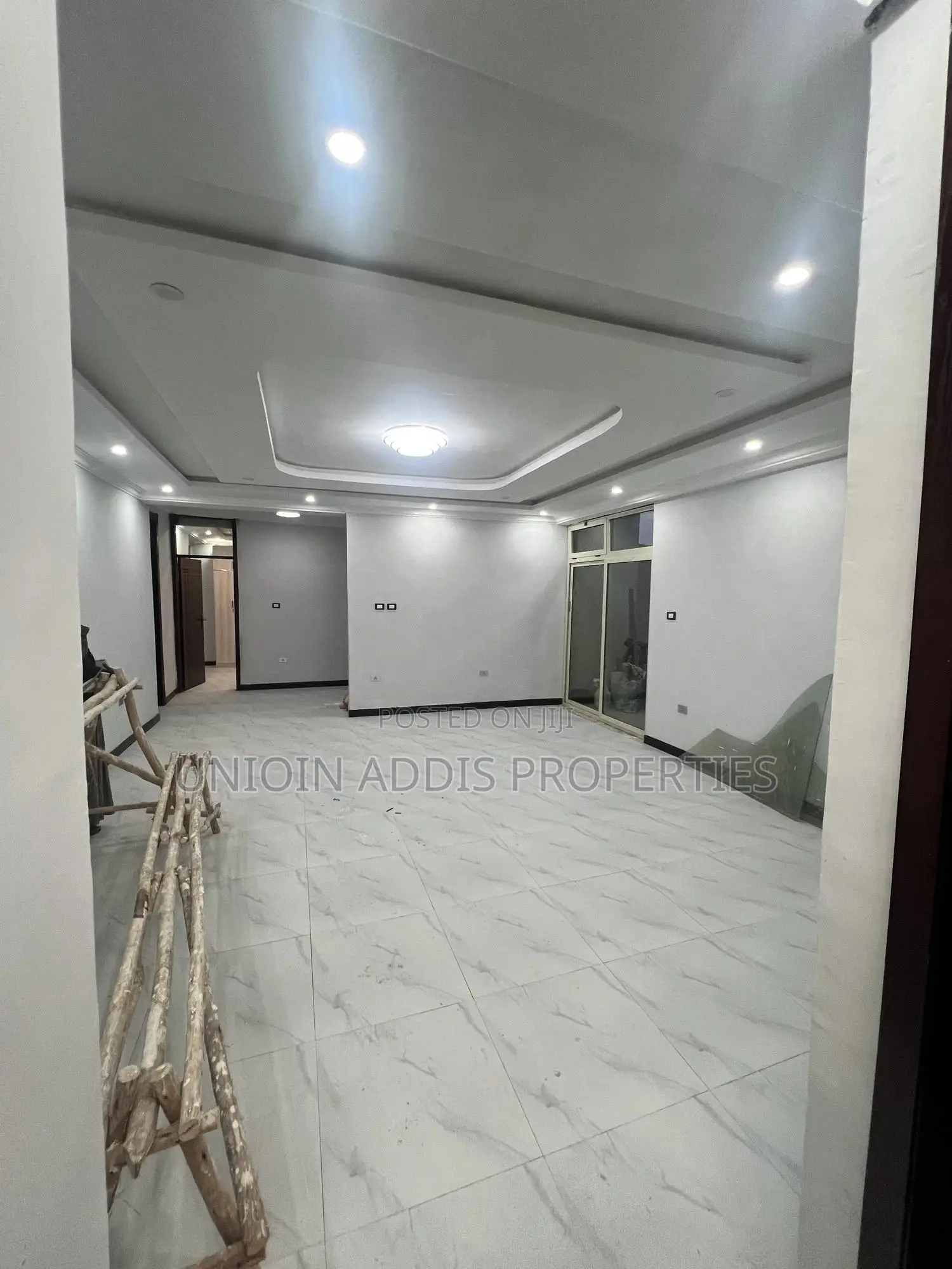 Furnished 3bdrm Condo in Bole Beshale, Yeka for sale