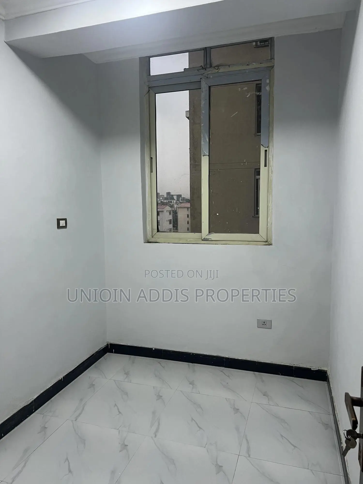 Furnished 3bdrm Condo in Bole Beshale, Yeka for sale