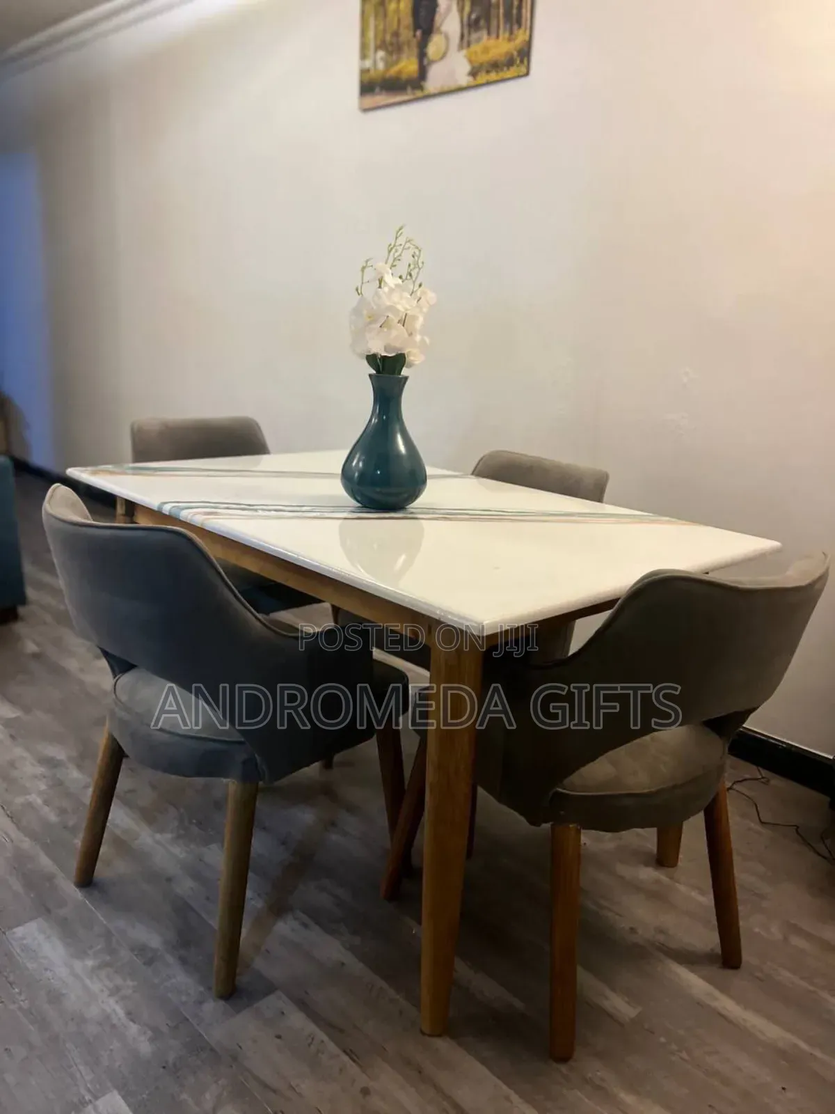 Dinning Table With 6 Chairs