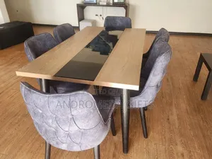 Dinning Table With 6 Chairs