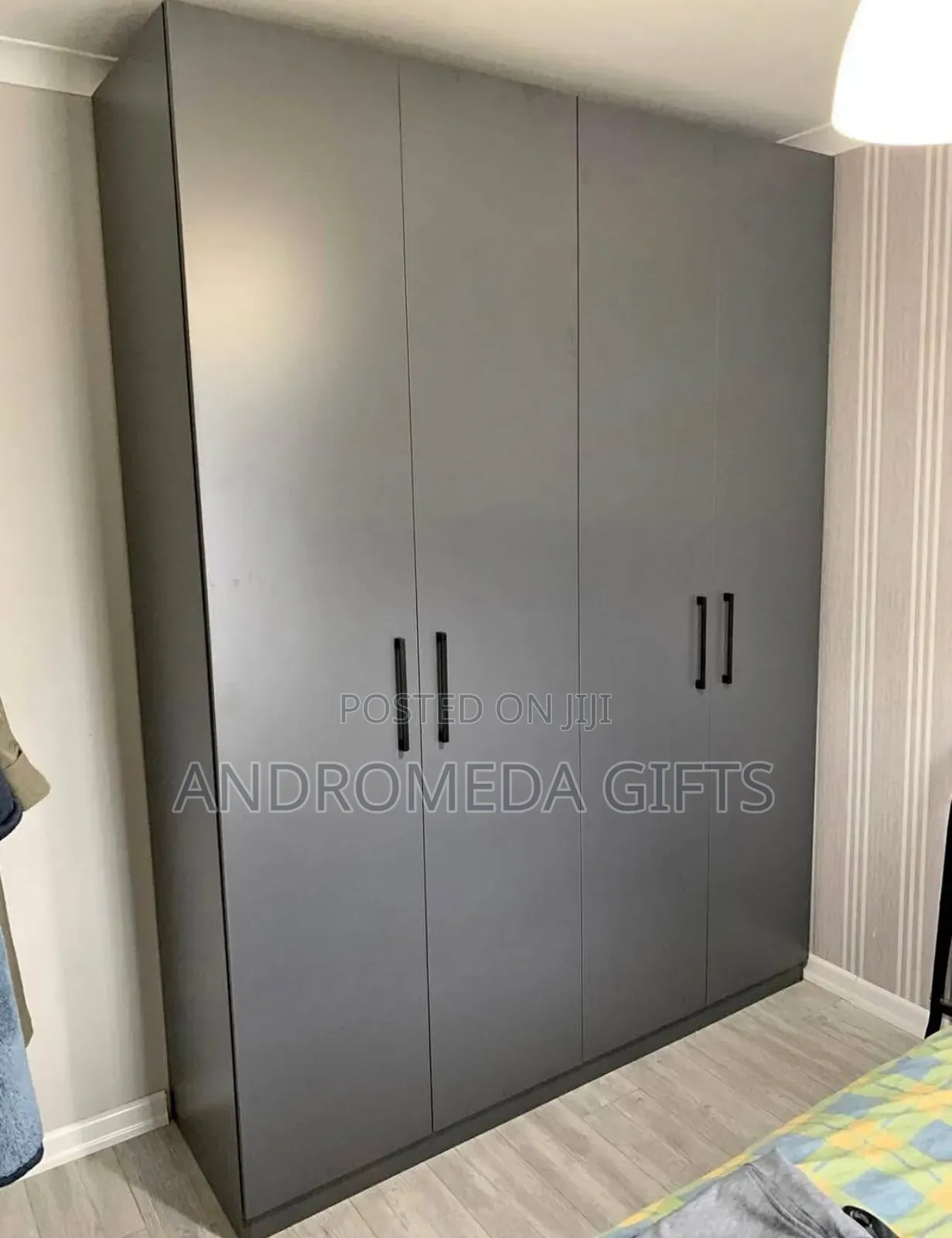 Luxury Closet - ዘመናዊ ቁምሳጥን