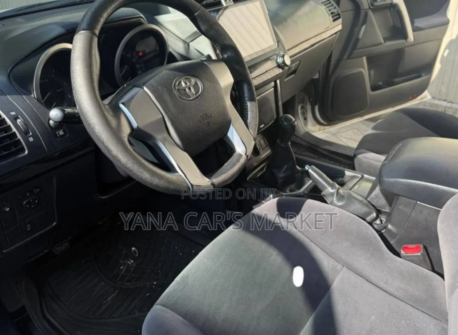 Toyota Land Cruiser Prado 2014 White