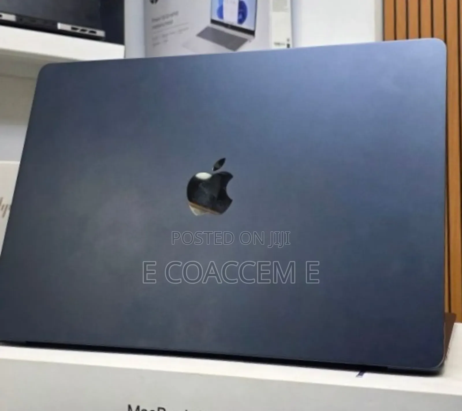 New Laptop Apple MacBook 16GB Apple M4 SSD 256GB