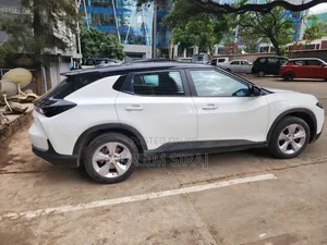 Chevrolet Menlo 61.1 kWh FWD 2023 White