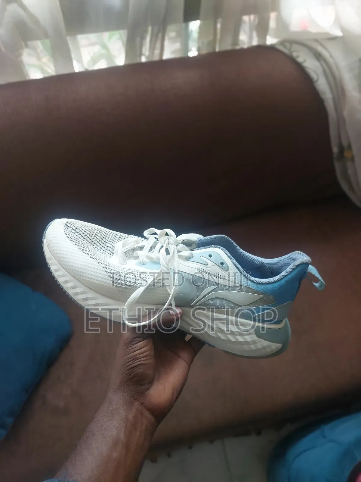 Torshin Shoes ቦንዳ