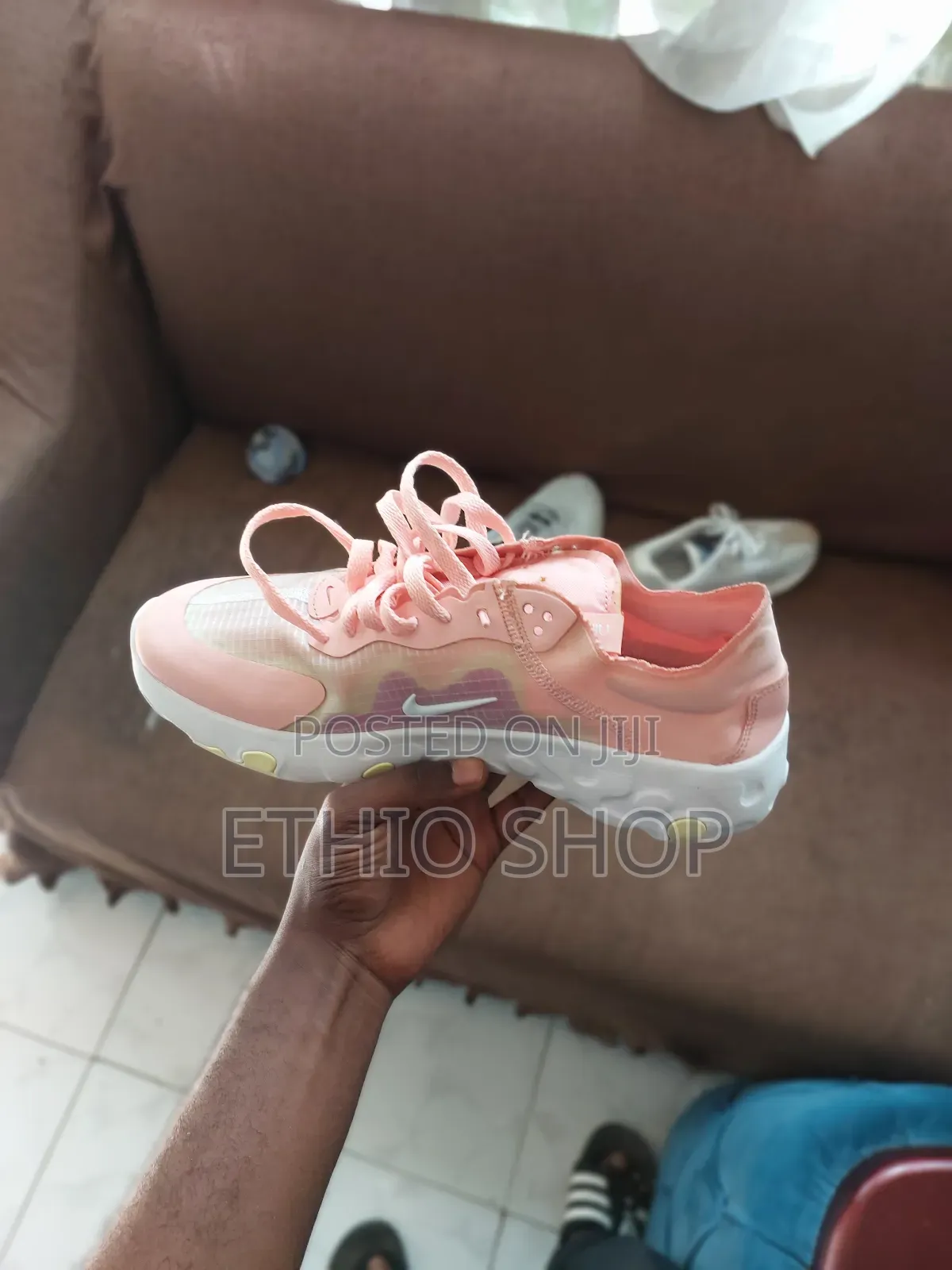 Torshin Shoes ቦንዳ
