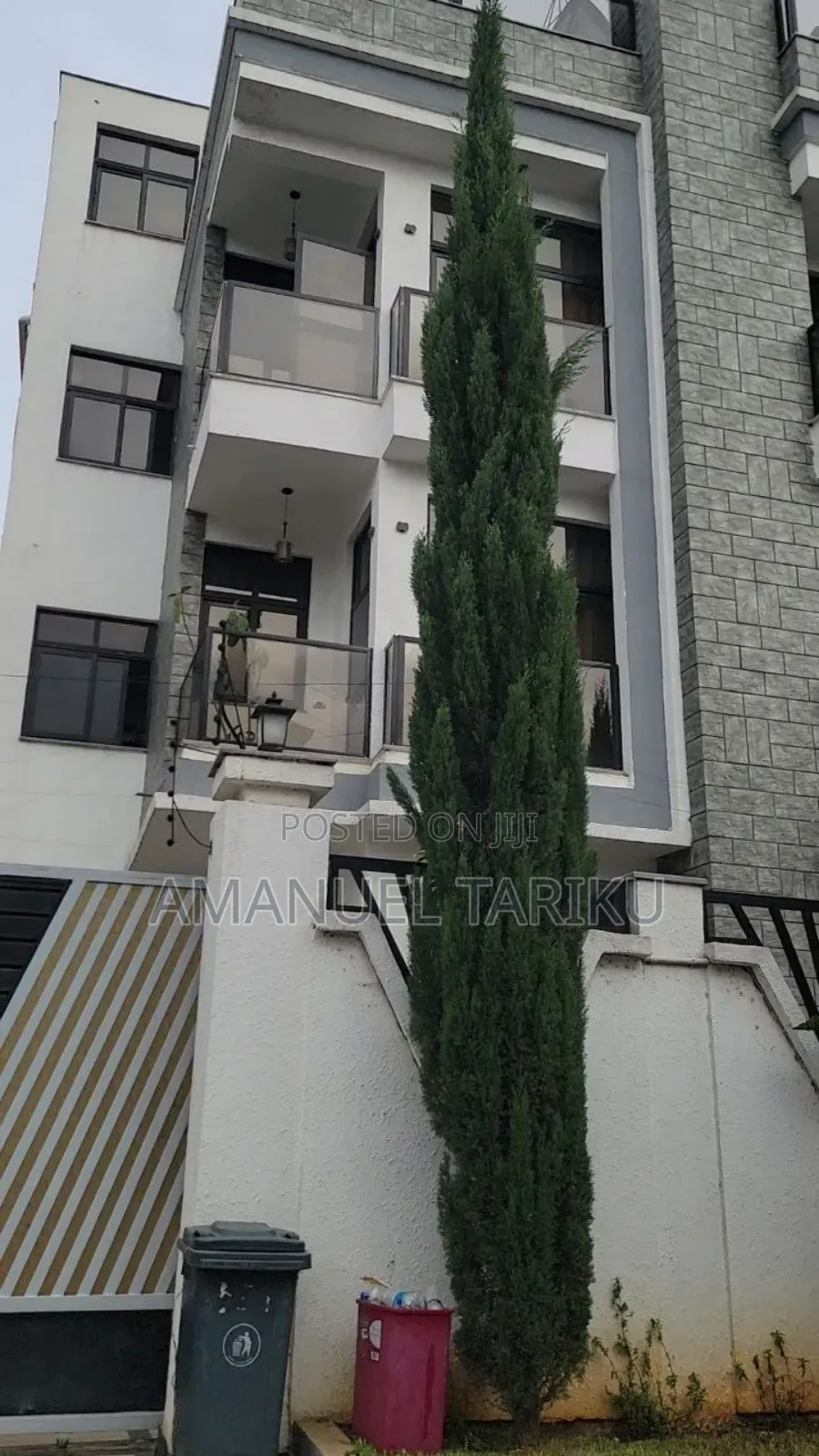 8bdrm House in Bole for sale