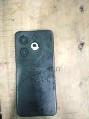 Infinix Smart 8 64 GB Black