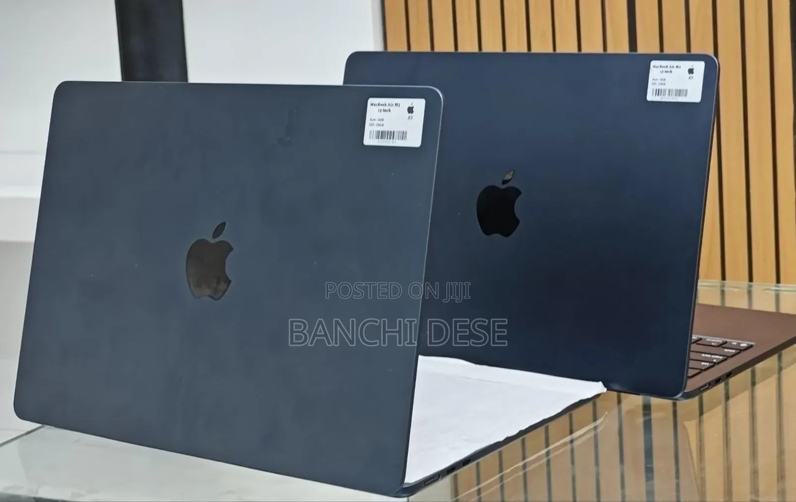 New Apple MacBook Air 2025 M4 13-inch 16GB Apple M4 Pro SSD 256GB