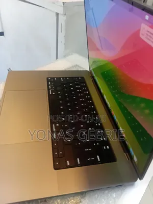 New Laptop Apple MacBook Pro M1 32GB Apple M1 Pro SSD 1T