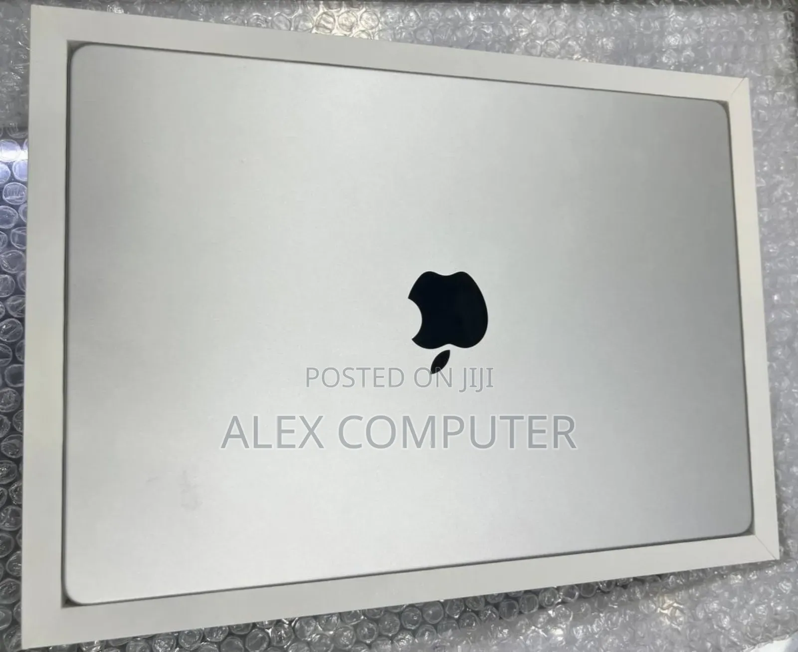 New Laptop Apple MacBook Pro M1 16GB Apple M1 Pro SSD 512GB