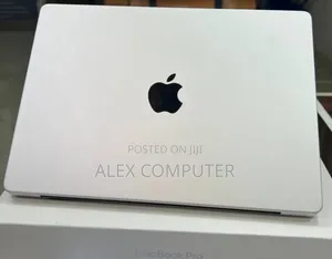 New Laptop Apple MacBook Pro M1 16GB Apple M1 Pro SSD 512GB