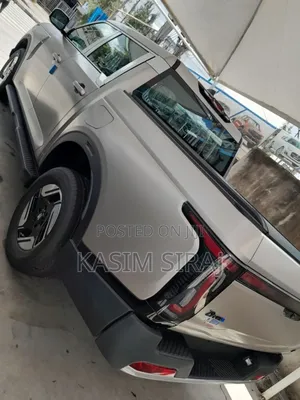 New Nissan Z9 2.3T Diesel 4WD 2025 Green