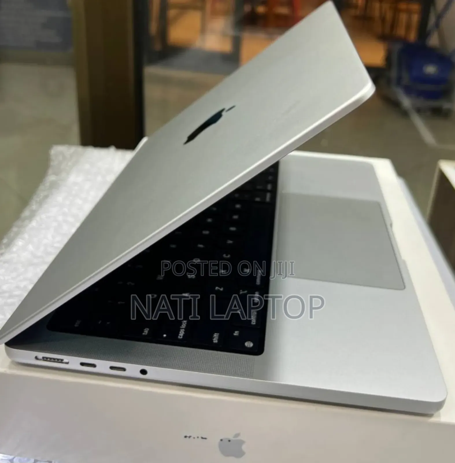 New Laptop Apple MacBook Pro M1 16GB Apple M1 Pro SSD 512GB
