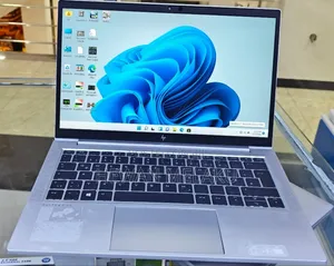 New Laptop HP EliteBook 830 G8 8GB Intel Core i5 SSD 512GB
