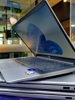 New Laptop HP Stream Notebook 16GB Intel Core i5 SSD 512GB