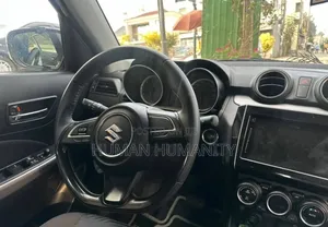 Suzuki Swift 2022 White