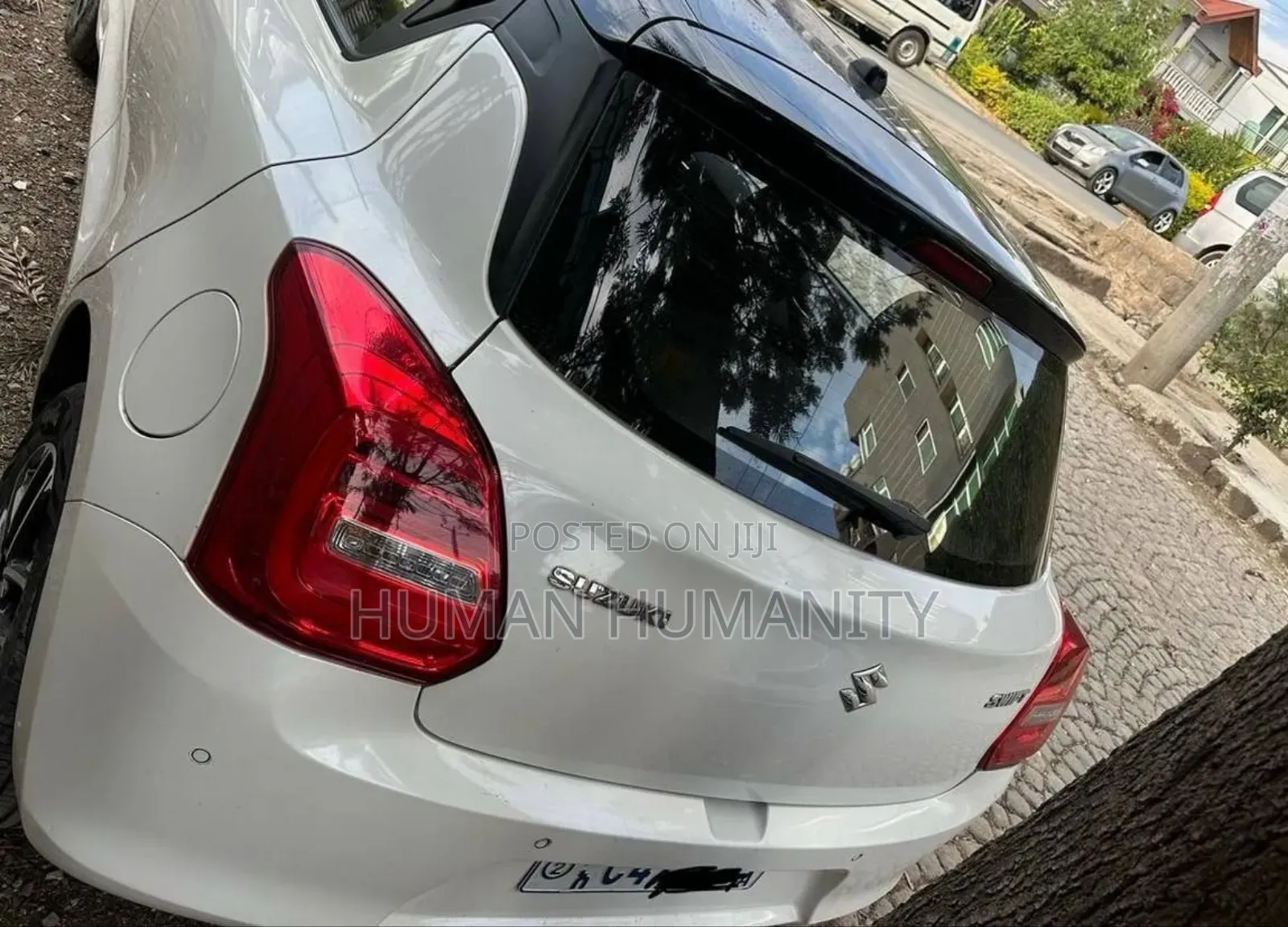 Suzuki Swift 2022 White