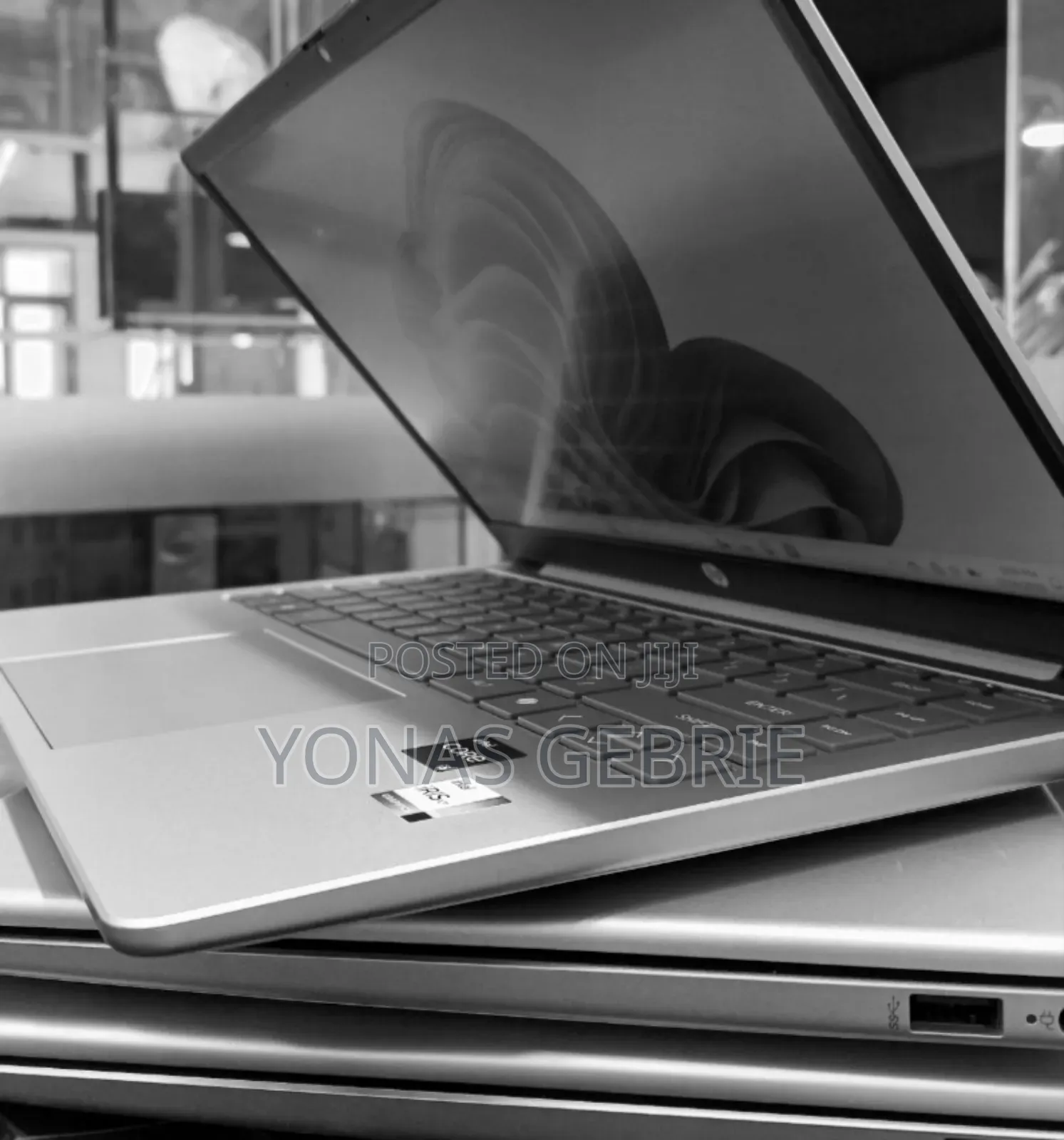 New Laptop HP Stream Notebook 16GB Intel Core i5 SSD 512GB