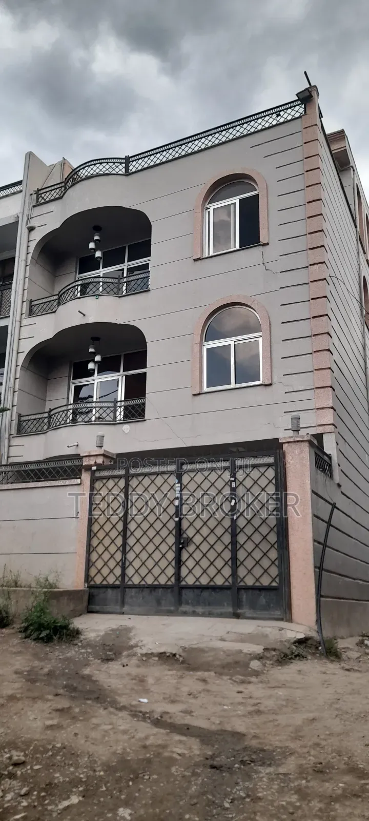 7bdrm House in Haile Garment, Nifas Silk-Lafto for sale