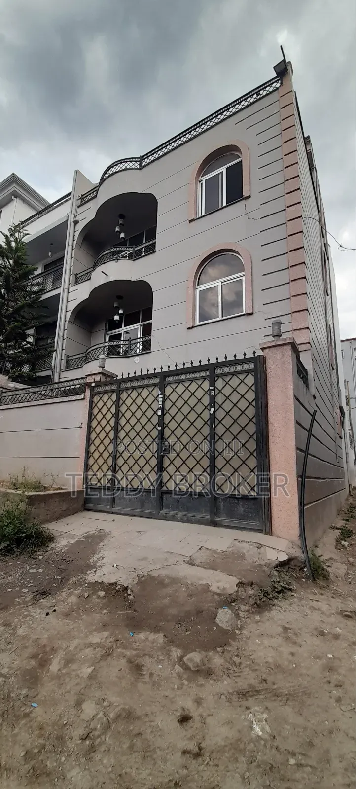 7bdrm House in Haile Garment, Nifas Silk-Lafto for sale