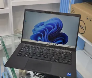 New Laptop Dell Latitude 7420 32GB Intel Core i7 SSD 512GB