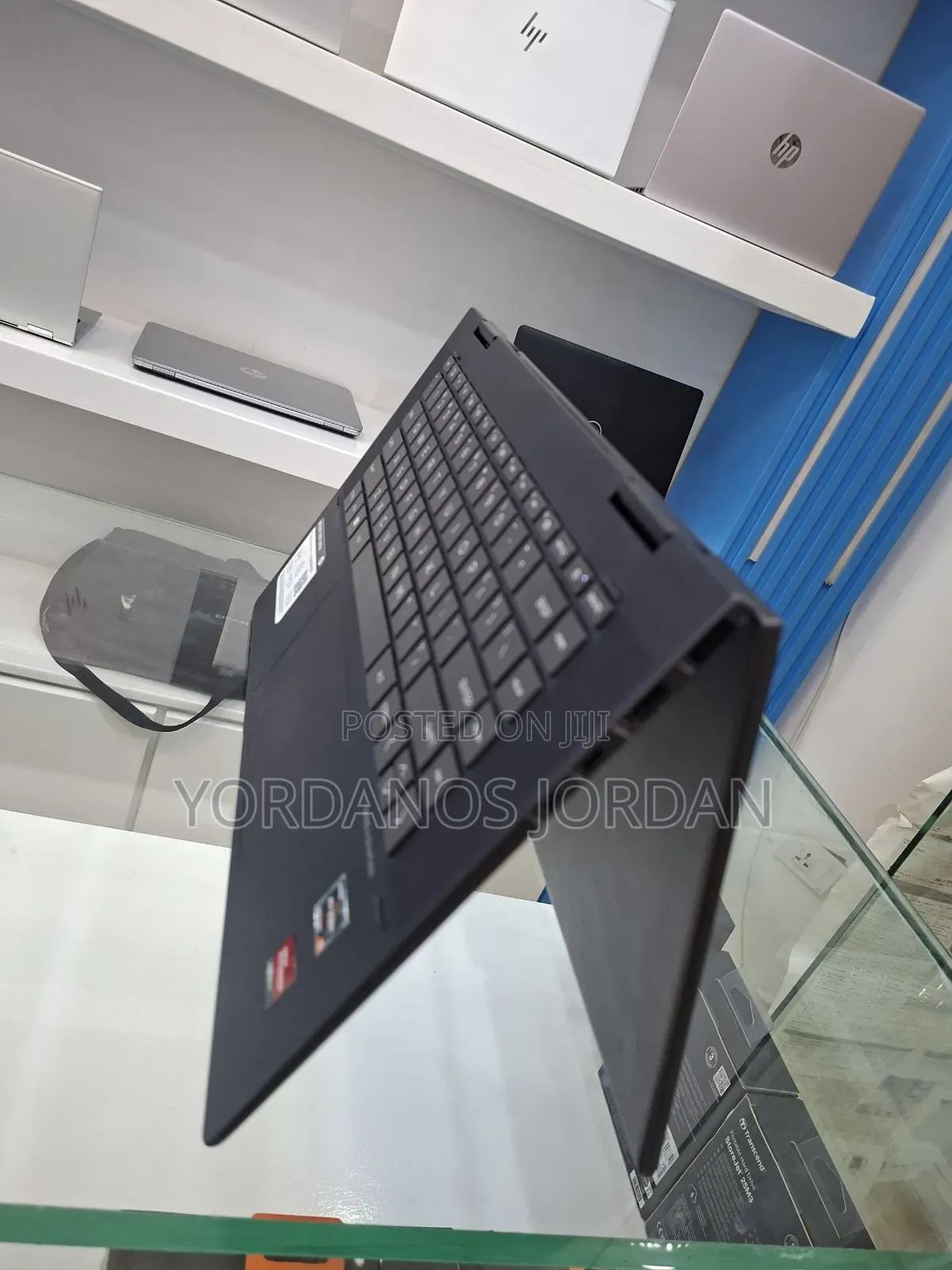 New Laptop HP Envy X360 8GB AMD Ryzen 5 SSD 512GB