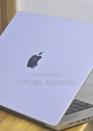 New Laptop Apple MacBook Pro M1 32GB Apple M1 Pro SSD 512GB