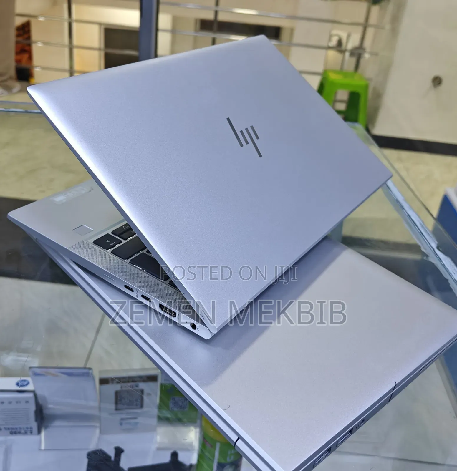 New Laptop HP EliteBook 830 G8 8GB Intel Core i5 SSD 512GB